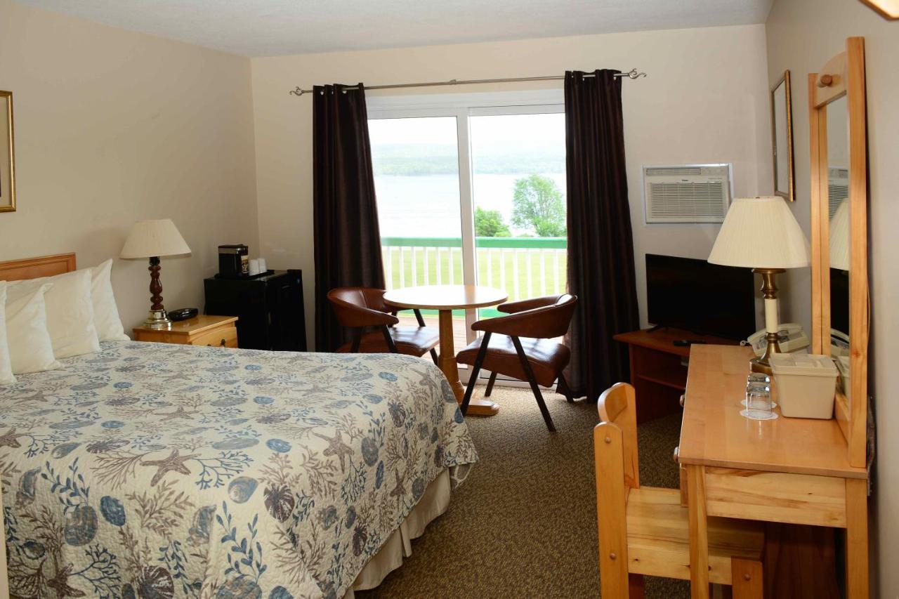 Cabot Trail Motel Baddeck Inlet Kültér fotó